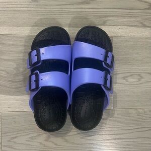Women’s Gravity Defyer Gdefy orthopedic sandals (purple/black Birkenstock style)